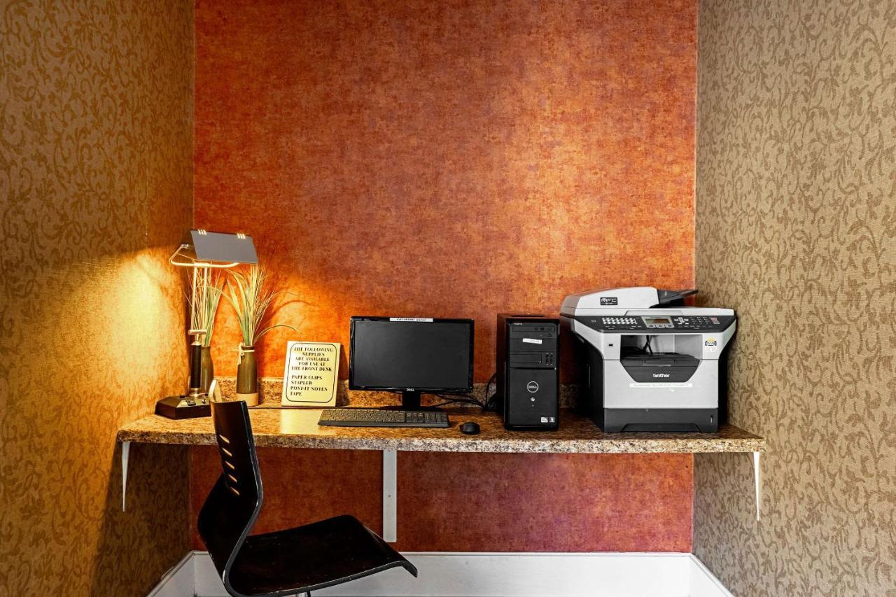Hotel Quality Northeast San Antonio