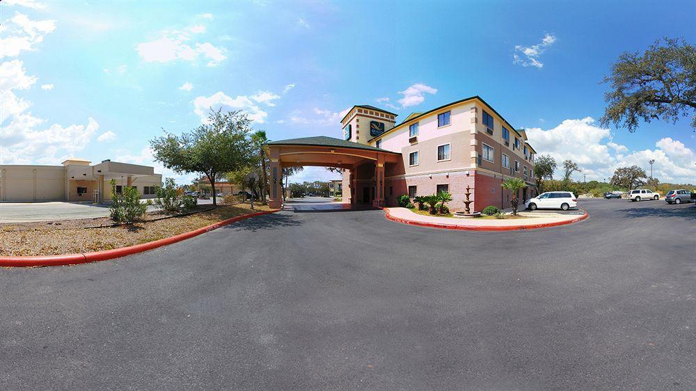 Hotel Days & By Wyndham North/stone Oak 2*