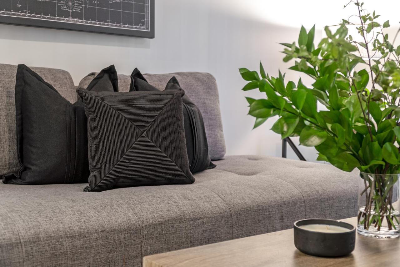 Aparthotel Downtown By Barsala *