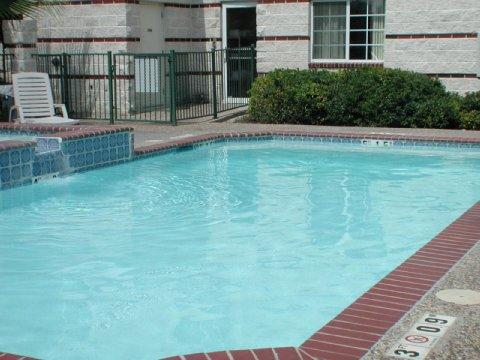 Quality & Airport North - Stone Oak Hotel