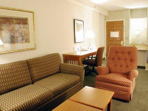 Staybridge Airport By Ihg