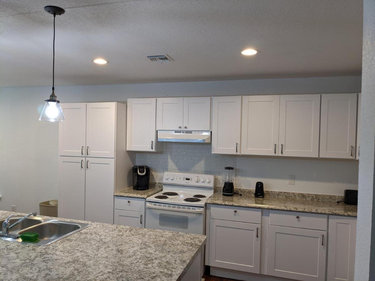 Cozy *downtown Getaway* Holiday home San Antonio
