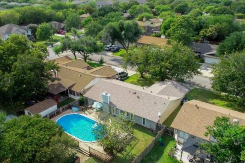 Cheerful 3-bedroom With A Pool San Antonio
