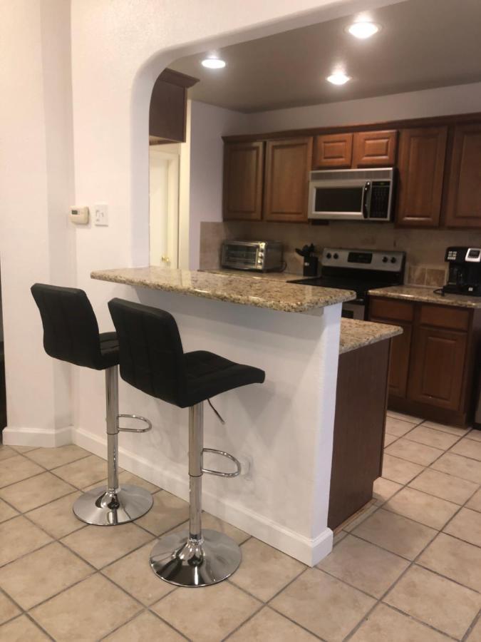 Cheerful 3-bedroom With A Pool San Antonio