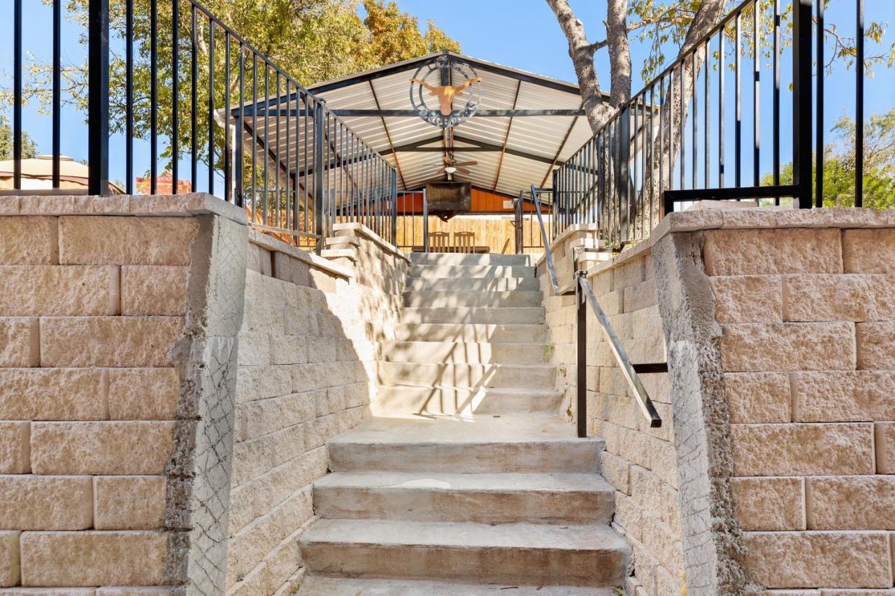 Cyc Eclectic Back House With Bbq Gazebo *
