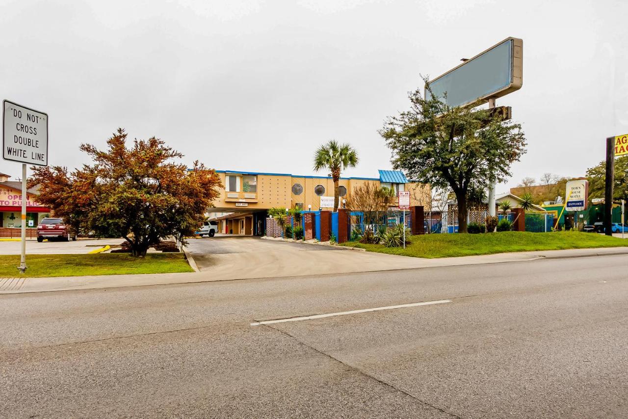Americas Best Value Airport South Motel