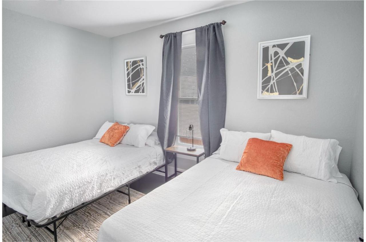 Wonderful 3 Bedroom 2 Ba Near Downtown Holiday home San Antonio