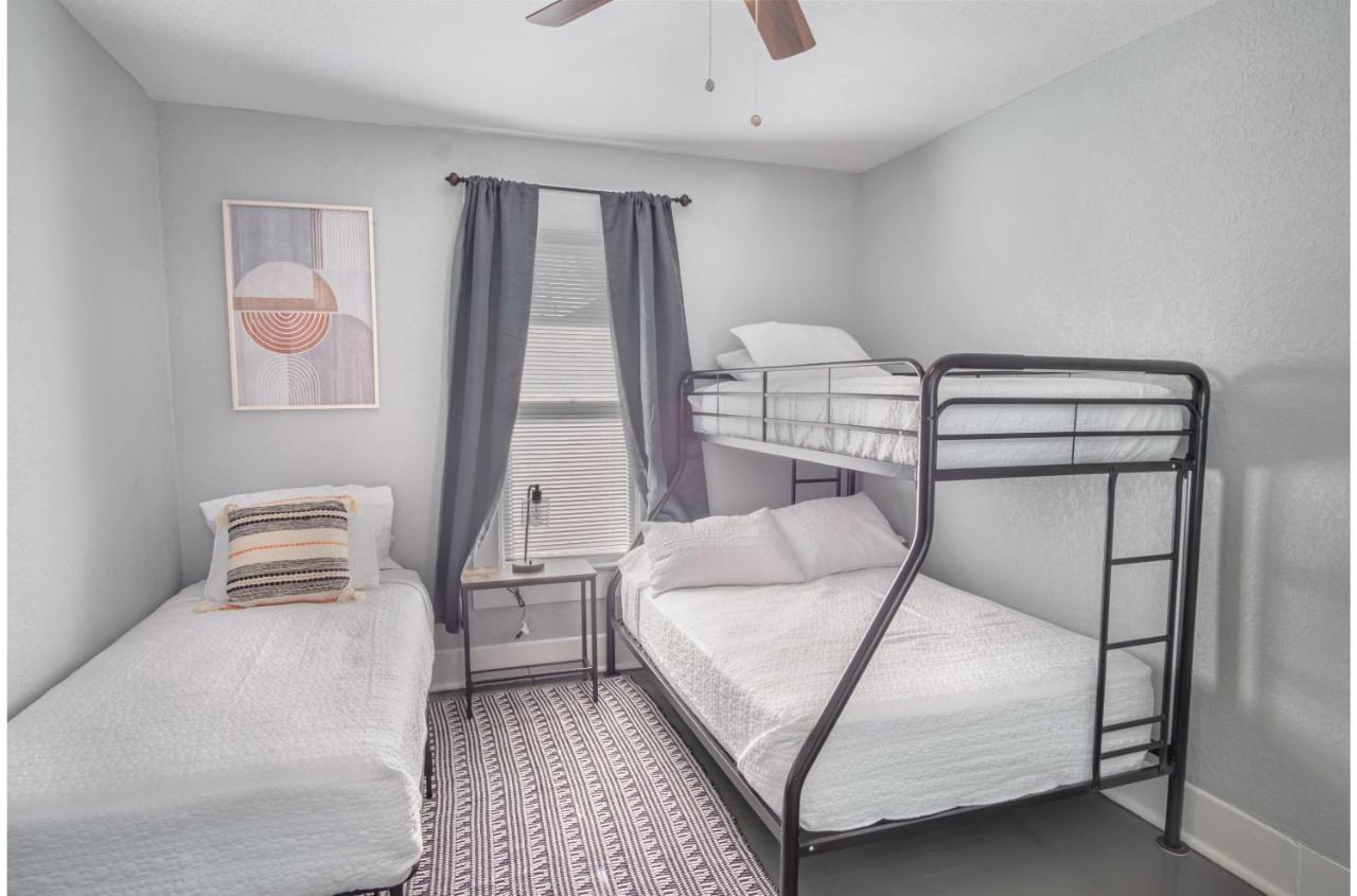 Holiday home Wonderful 3 Bedroom 2 Ba Near Downtown San Antonio