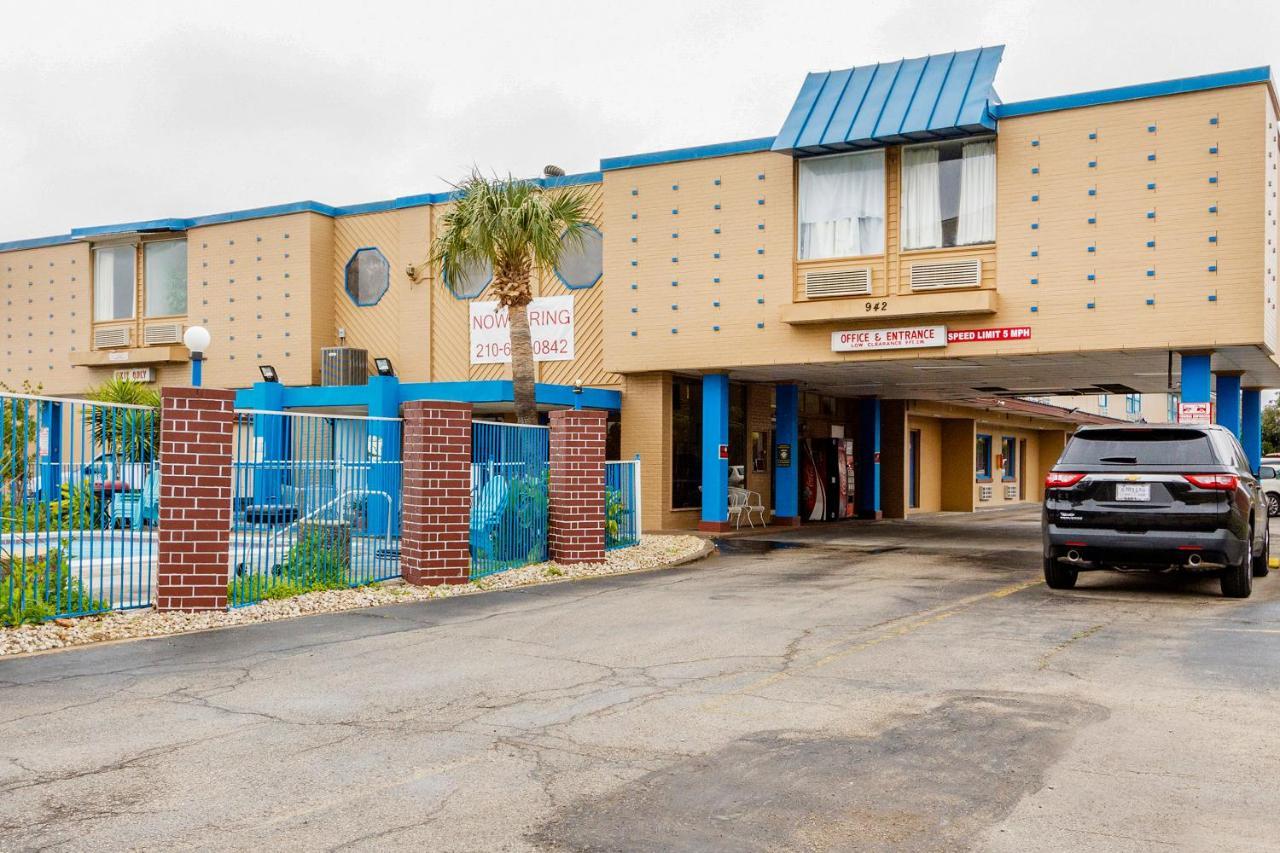Americas Best Value Airport South Motel 2*