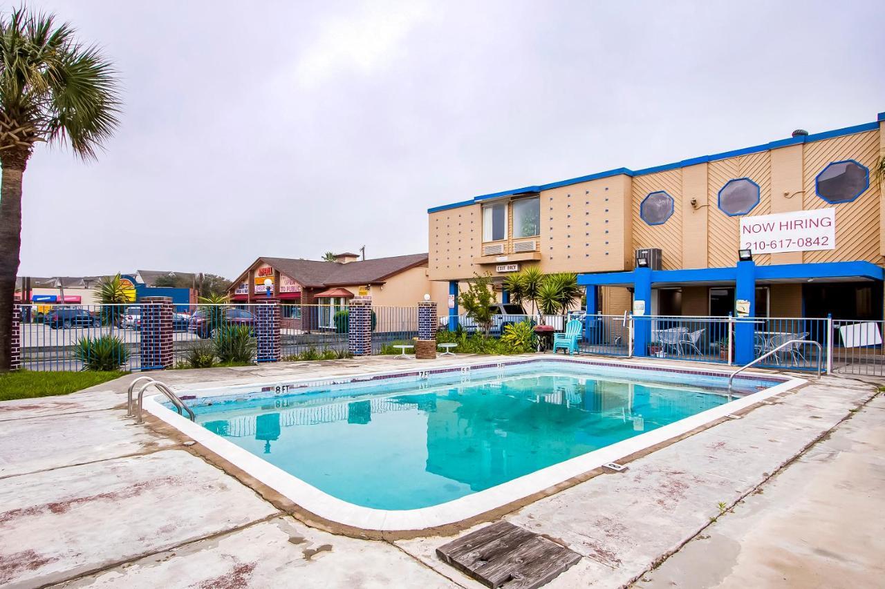 Americas Best Value Airport South Motel 2*