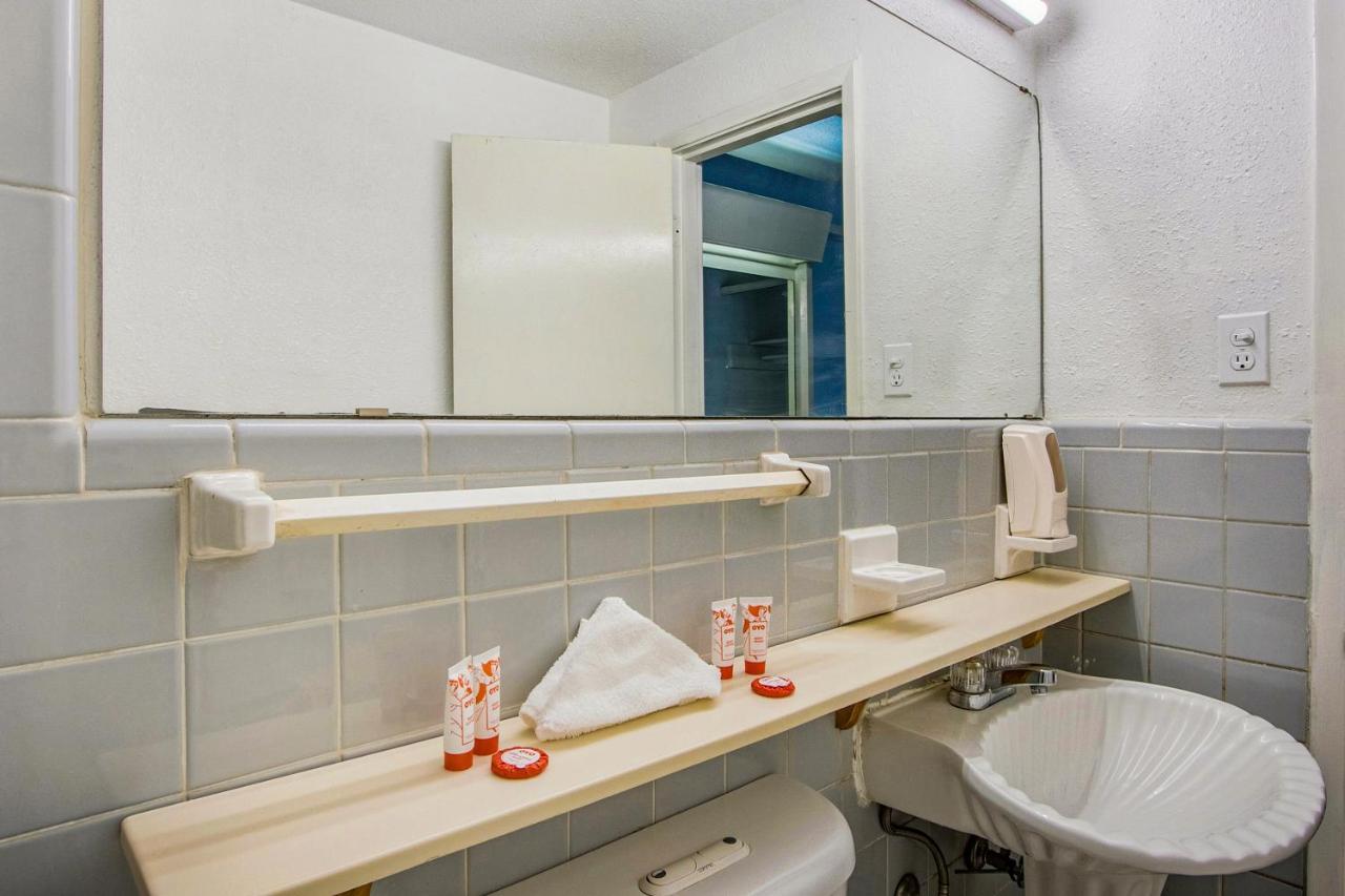 Americas Best Value Airport South Motel