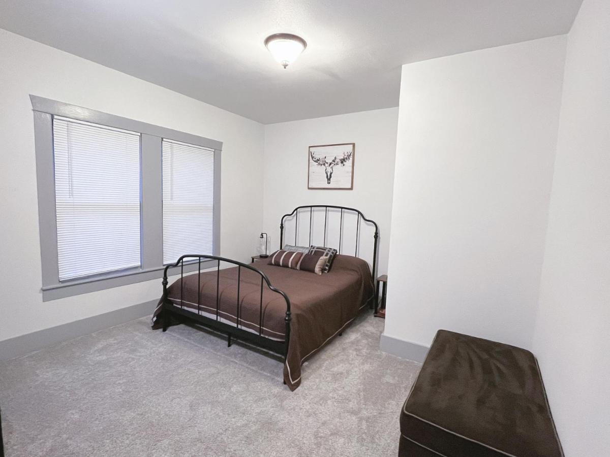 The Farmhouse - Family Friendly Downtown Holiday home San Antonio
