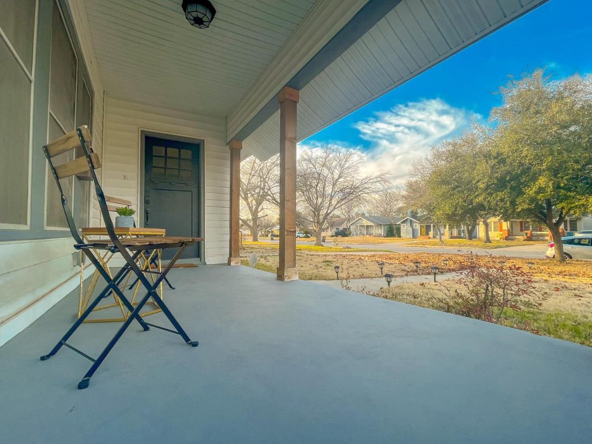 The Farmhouse - Family Friendly Downtown Holiday home San Antonio