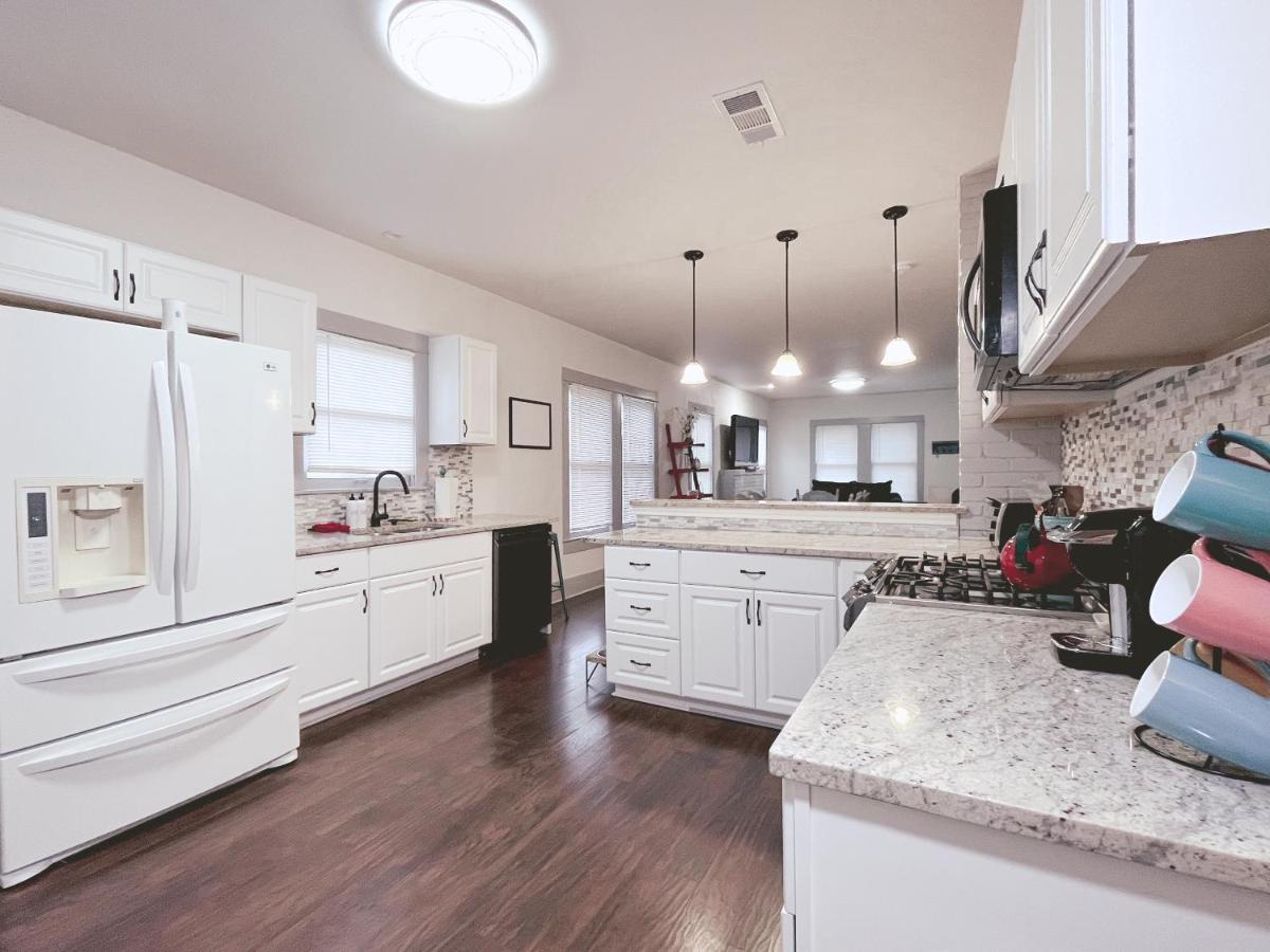 Holiday home The Farmhouse - Family Friendly Downtown