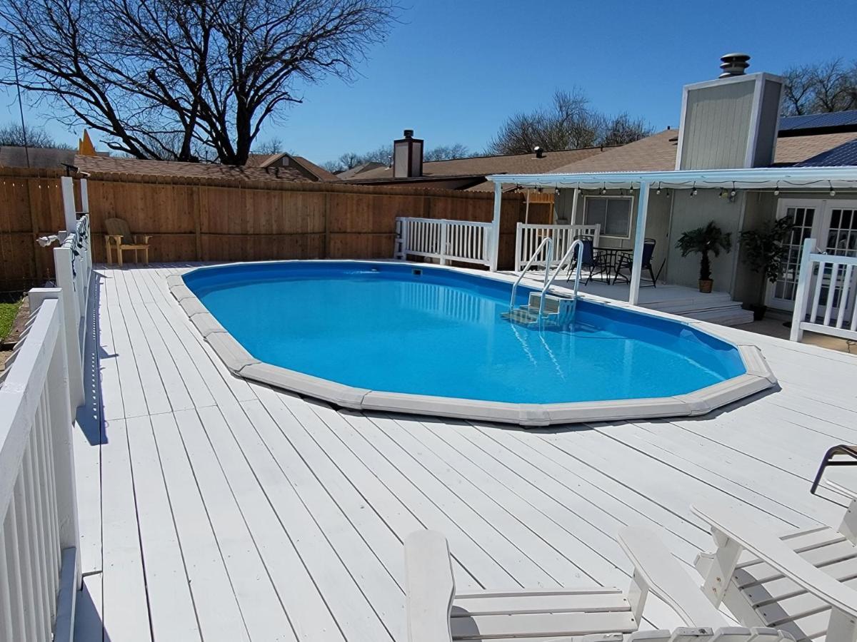 Cheerful 3-bedroom With A Pool * San Antonio