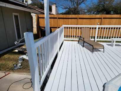 Cheerful 3-bedroom With A Pool Holiday home *