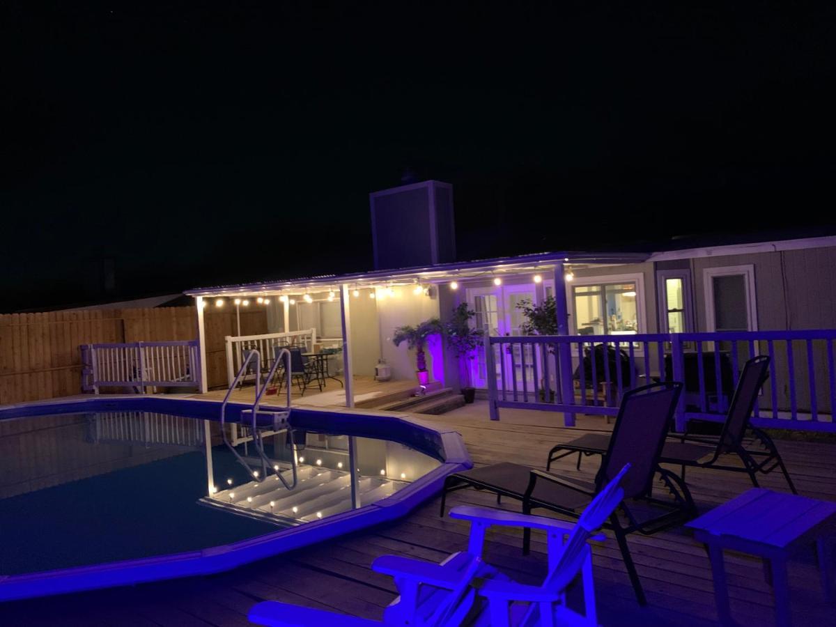 Holiday home Cheerful 3-bedroom With A Pool *