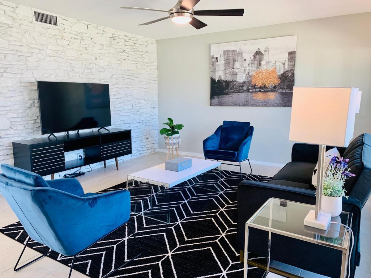 Guest house Blue-door @maywood - Modern Spaces