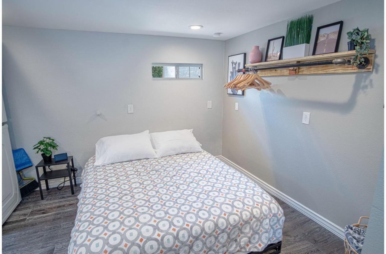 Adorable So Close To Amazing Downtown Guest house *