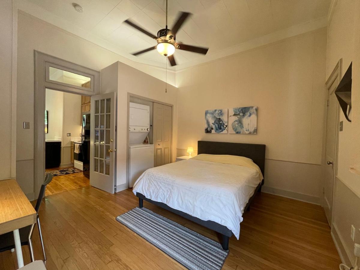 1322-#6 Downtown High Ceiling Big Size 1b Unit Apartment *