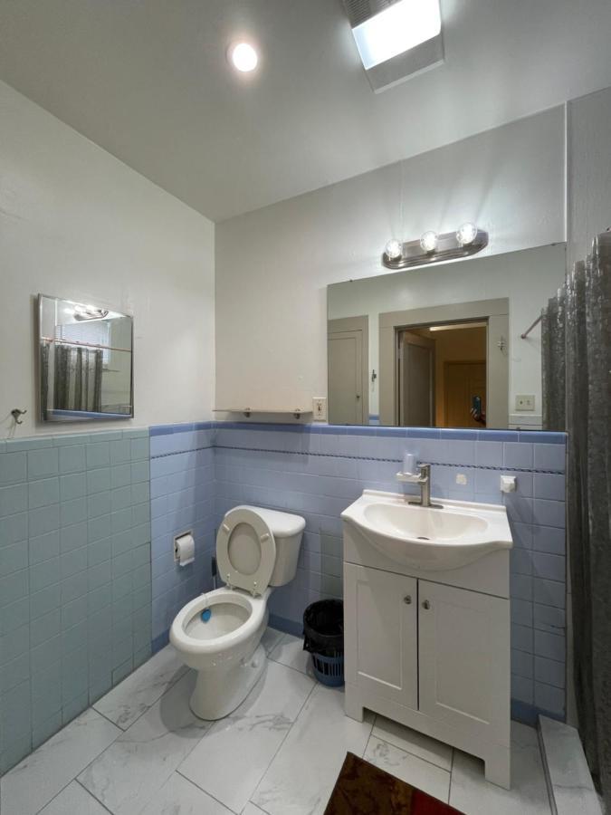 1322-#6 Downtown High Ceiling Big Size 1b Unit Apartment