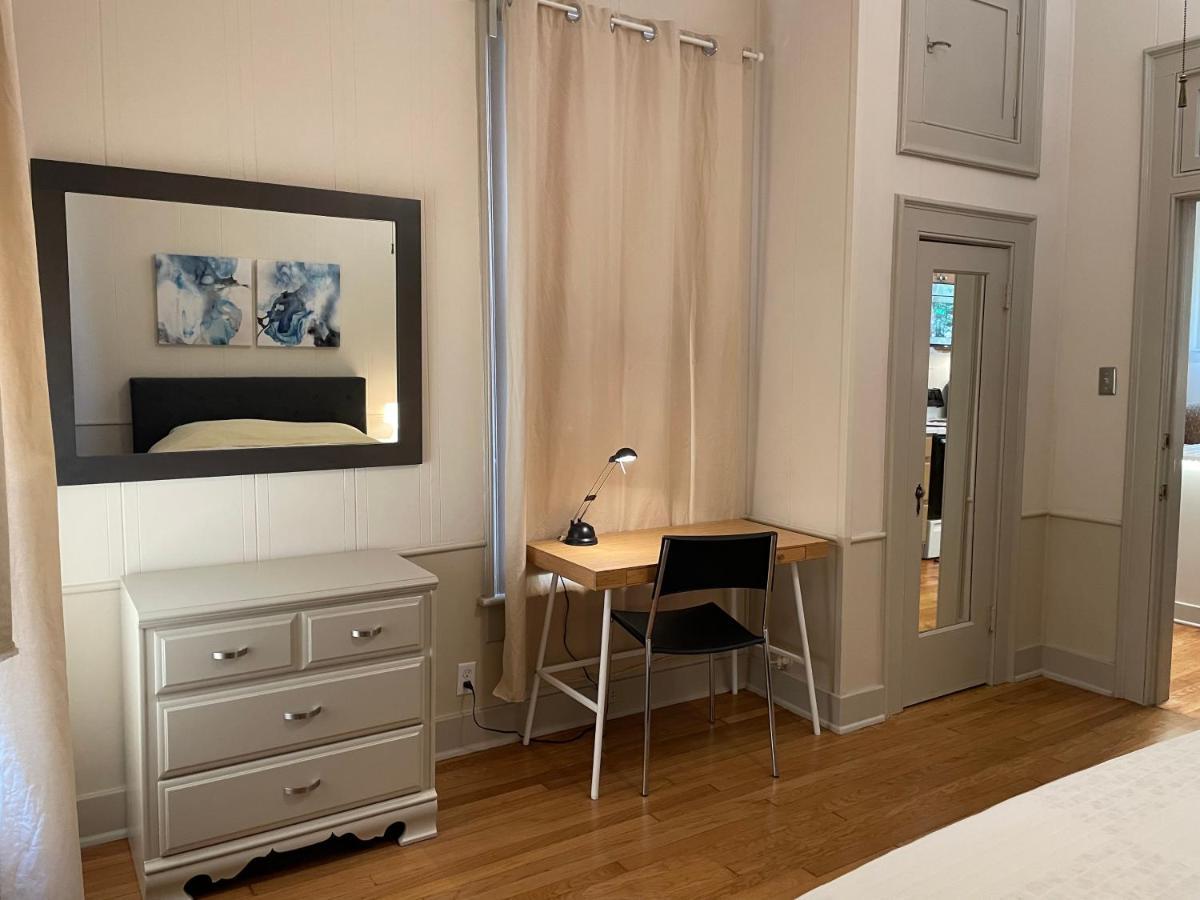 Apartment 1322-#6 Downtown High Ceiling Big Size 1b Unit *