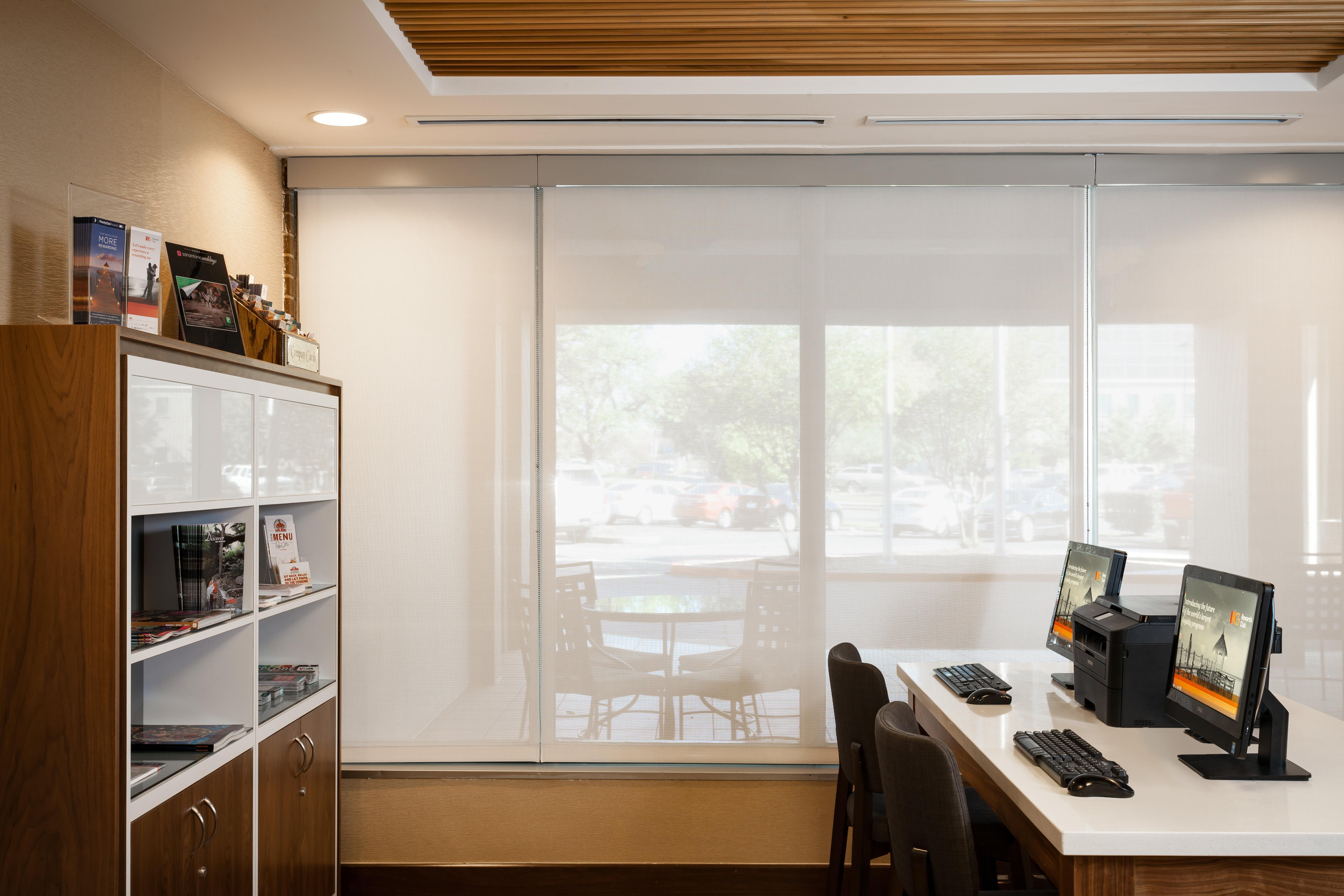 Holiday San Antonio-downtown/market Square, An Ihg 3* San Antonio