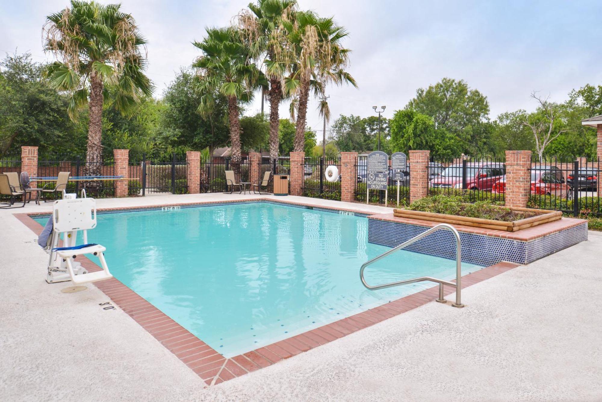 Hotel Express & South 3*