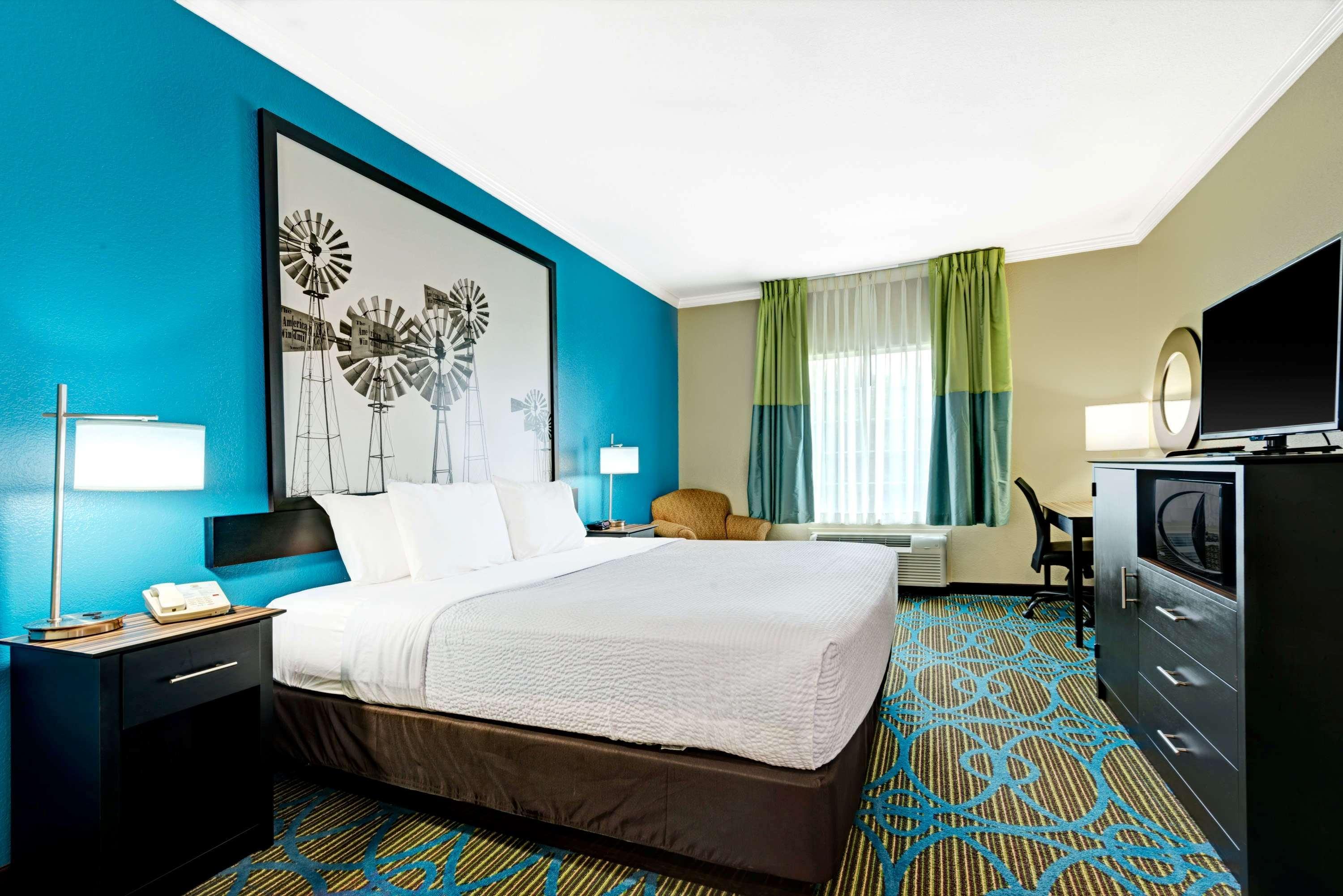 Hotel Super 8 By Wyndham San Antonio/alamodome Area