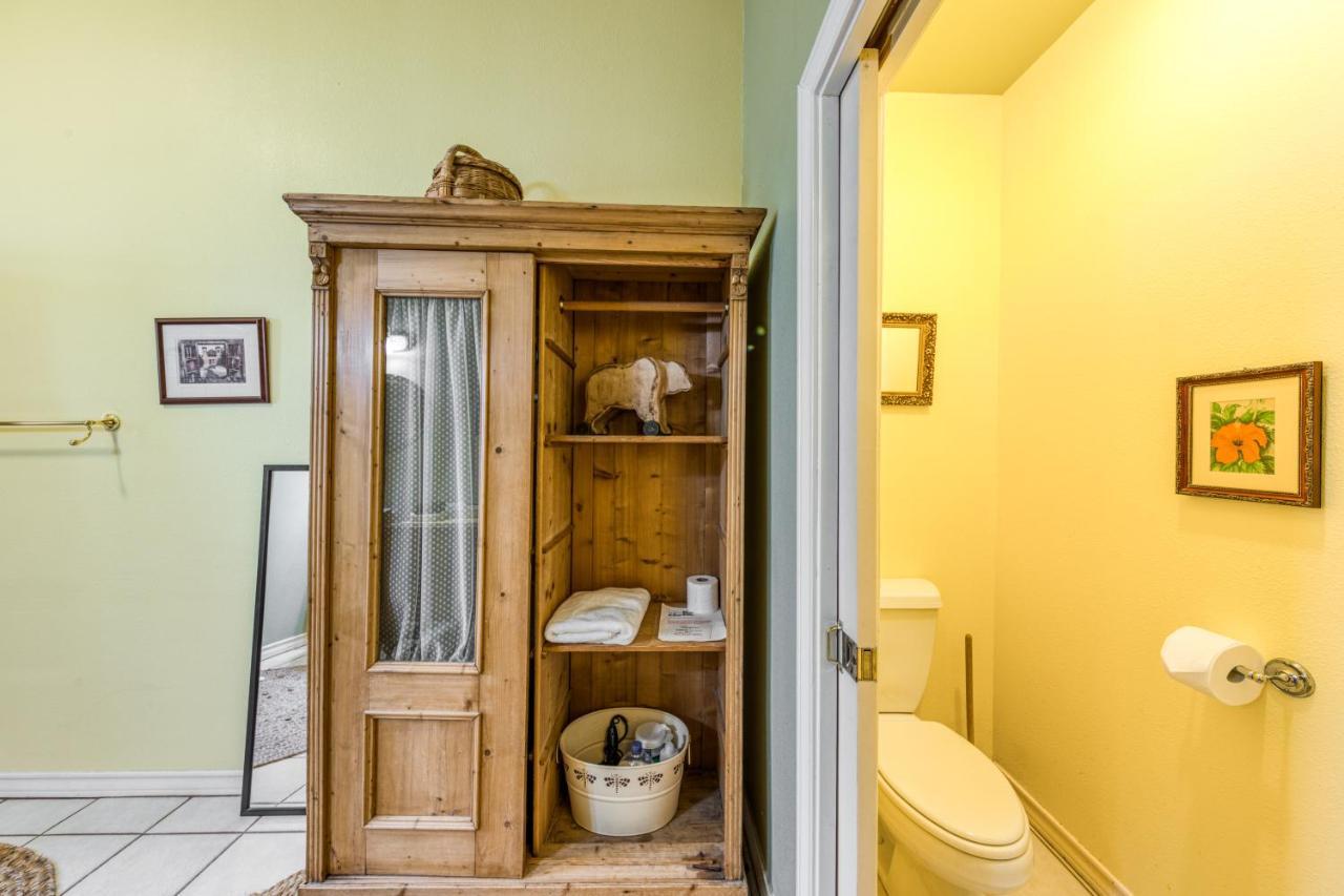 Yellow Rose Bed & Breakfast 4*