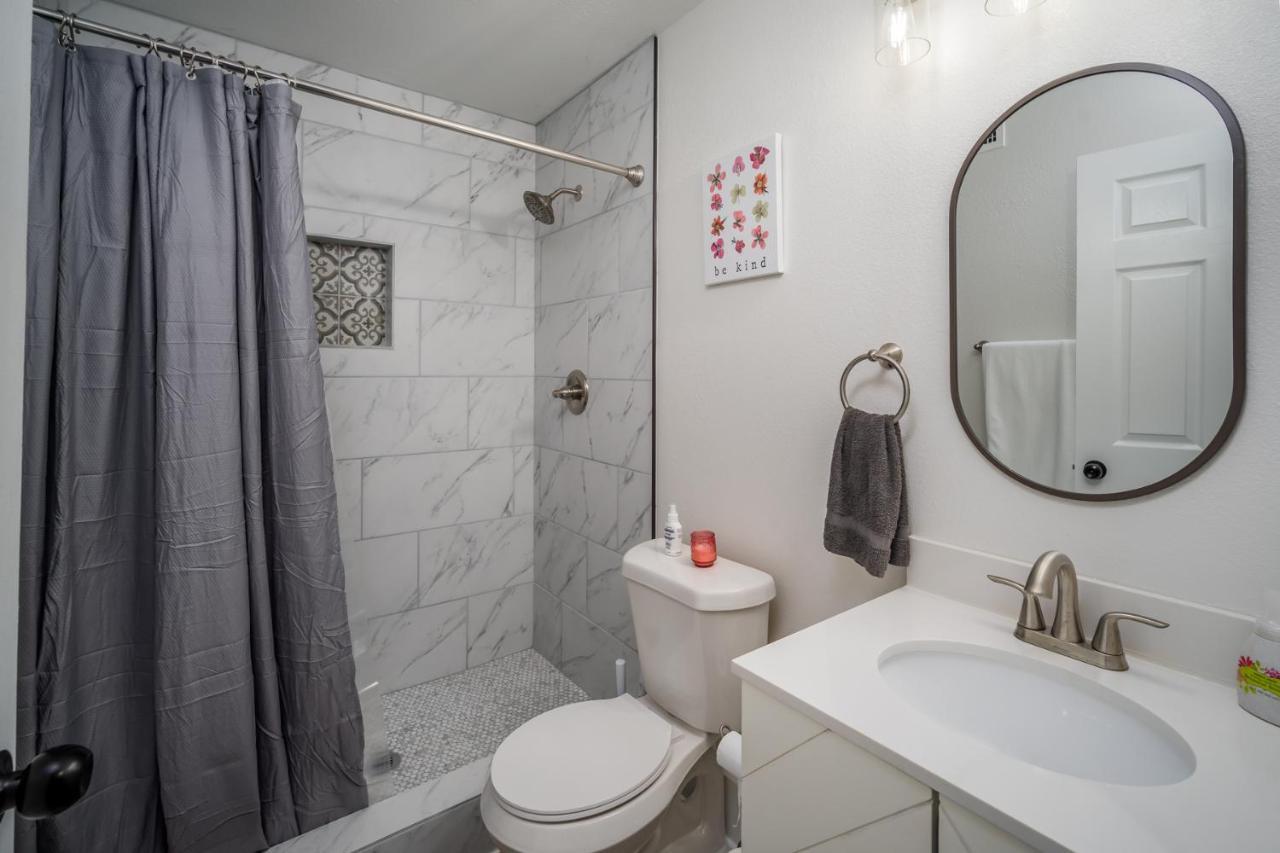 Spacious Near Downtown