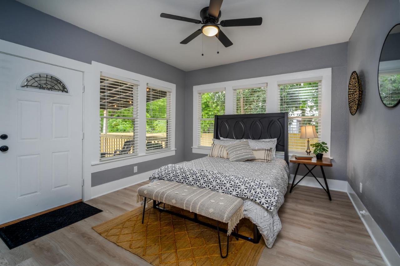 Spacious Near Downtown