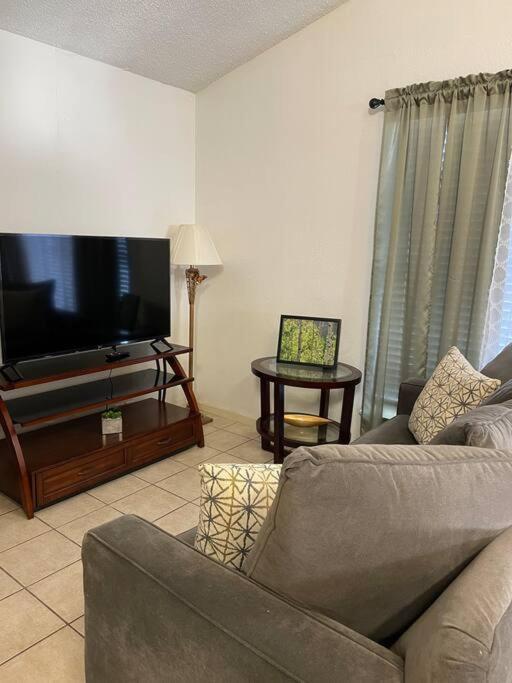 Large Piece Of Heaven Back House Apartment San Antonio