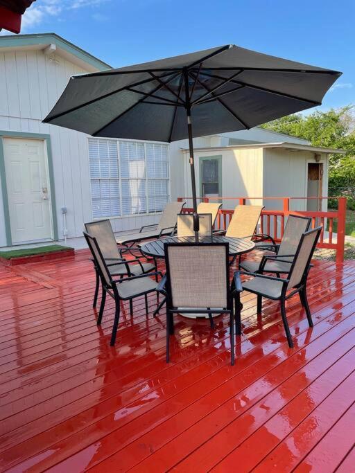 Large Piece Of Heaven Back House * San Antonio
