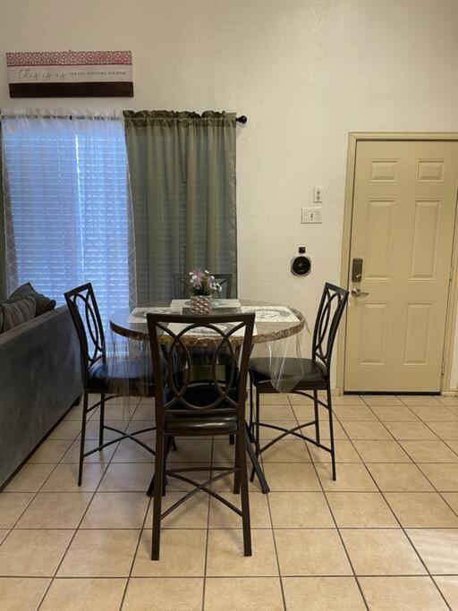 Apartment Large Piece Of Heaven Back House