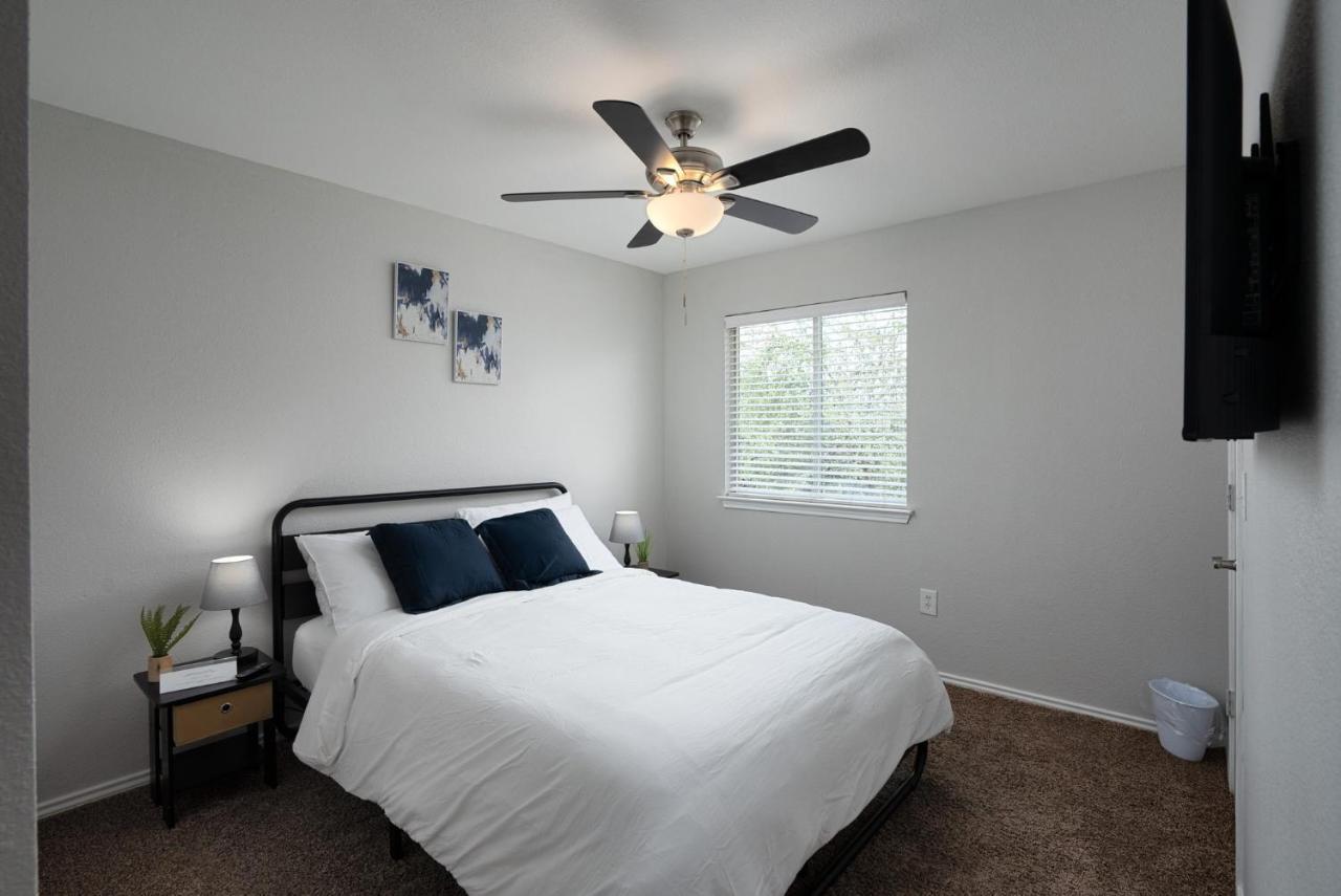 Cozy 4/3 Entire House *lackland Afb* Seaworld* Holiday home