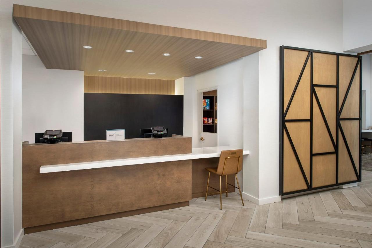Staybridge Airport By Ihg San Antonio