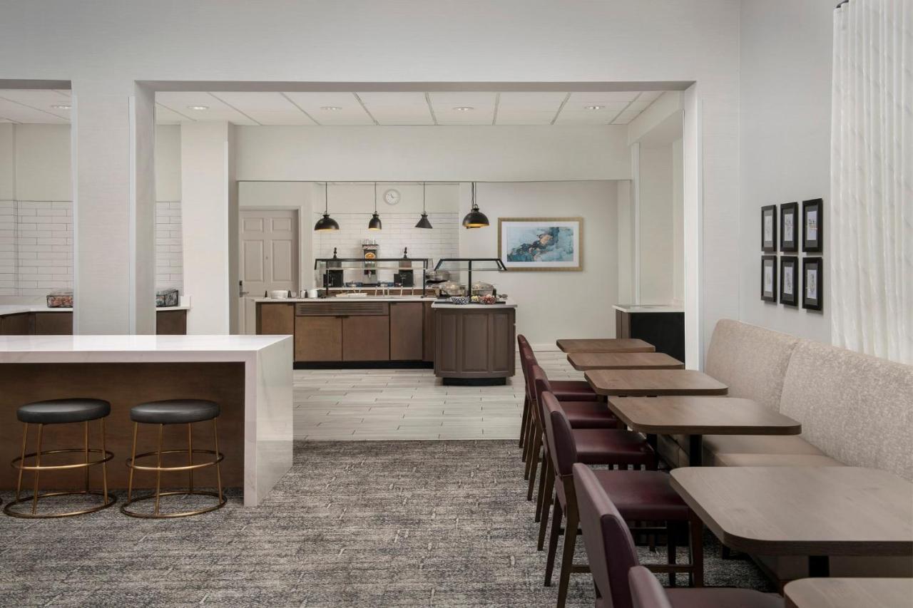 Staybridge Airport By Ihg 3*