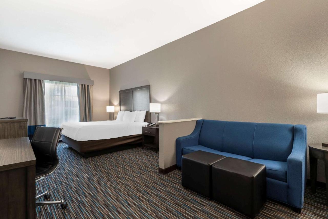Hotel Comfort & Near Medical Center 3*