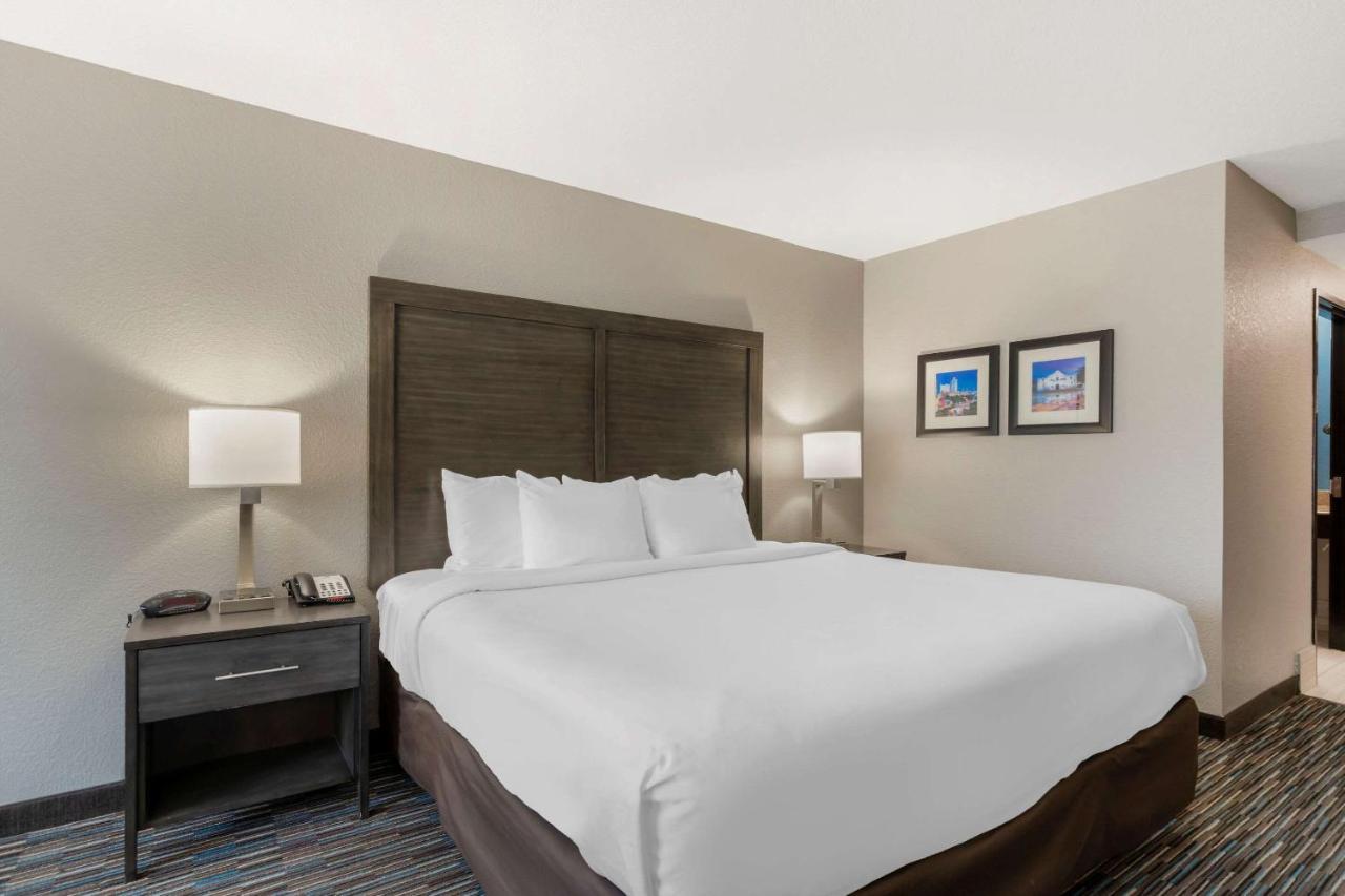 Comfort & Near Medical Center San Antonio