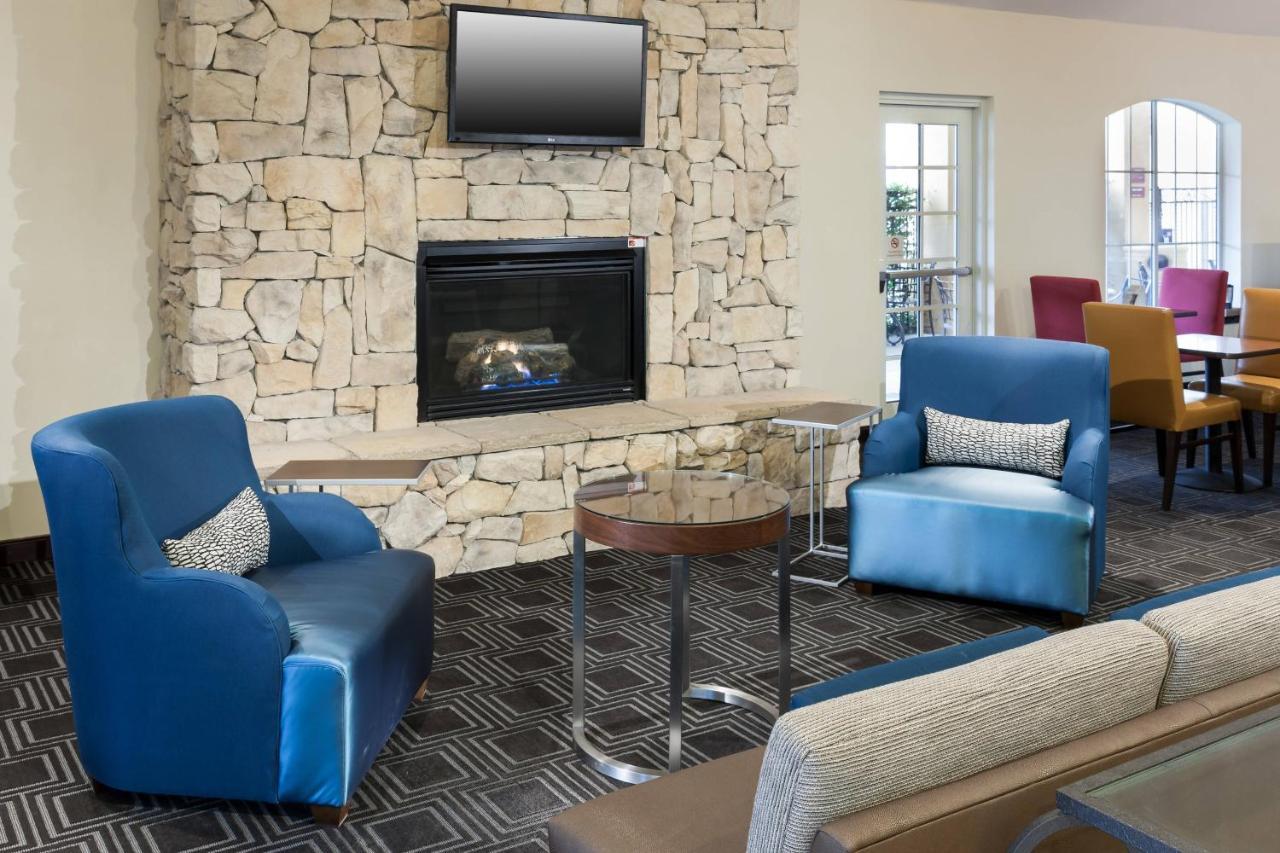 Hotel Towneplace By Marriott Airport 3*