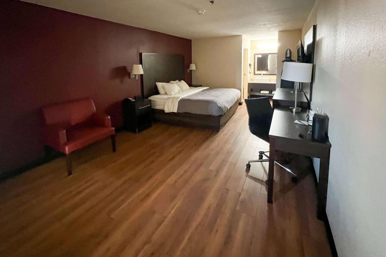 Hotel Quality & I-10 Near Fiesta Texas 2*