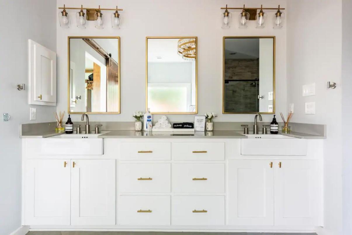 Holiday home Downtown Modern Farmhouse-pool- Sleeps 12
