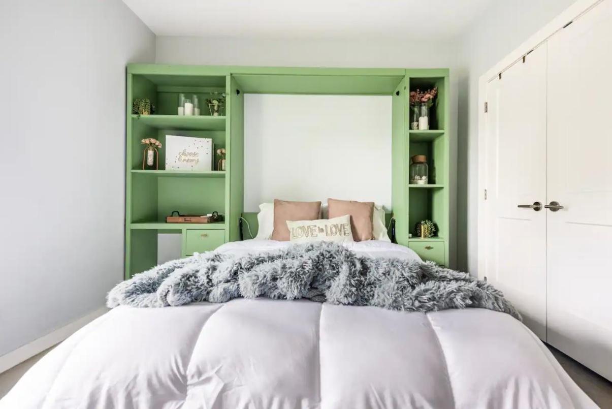 Downtown Modern Farmhouse-pool- Sleeps 12 San Antonio