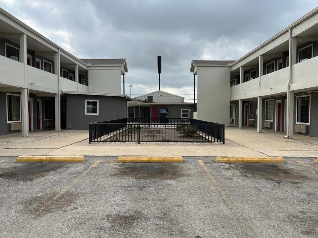 Motel Travel Lackland Sea World San Antonio