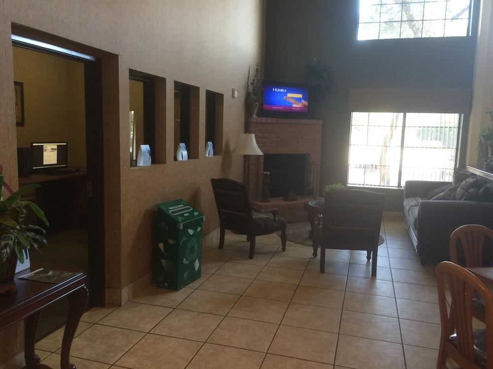 Days & By Wyndham North/stone Oak Hotel San Antonio