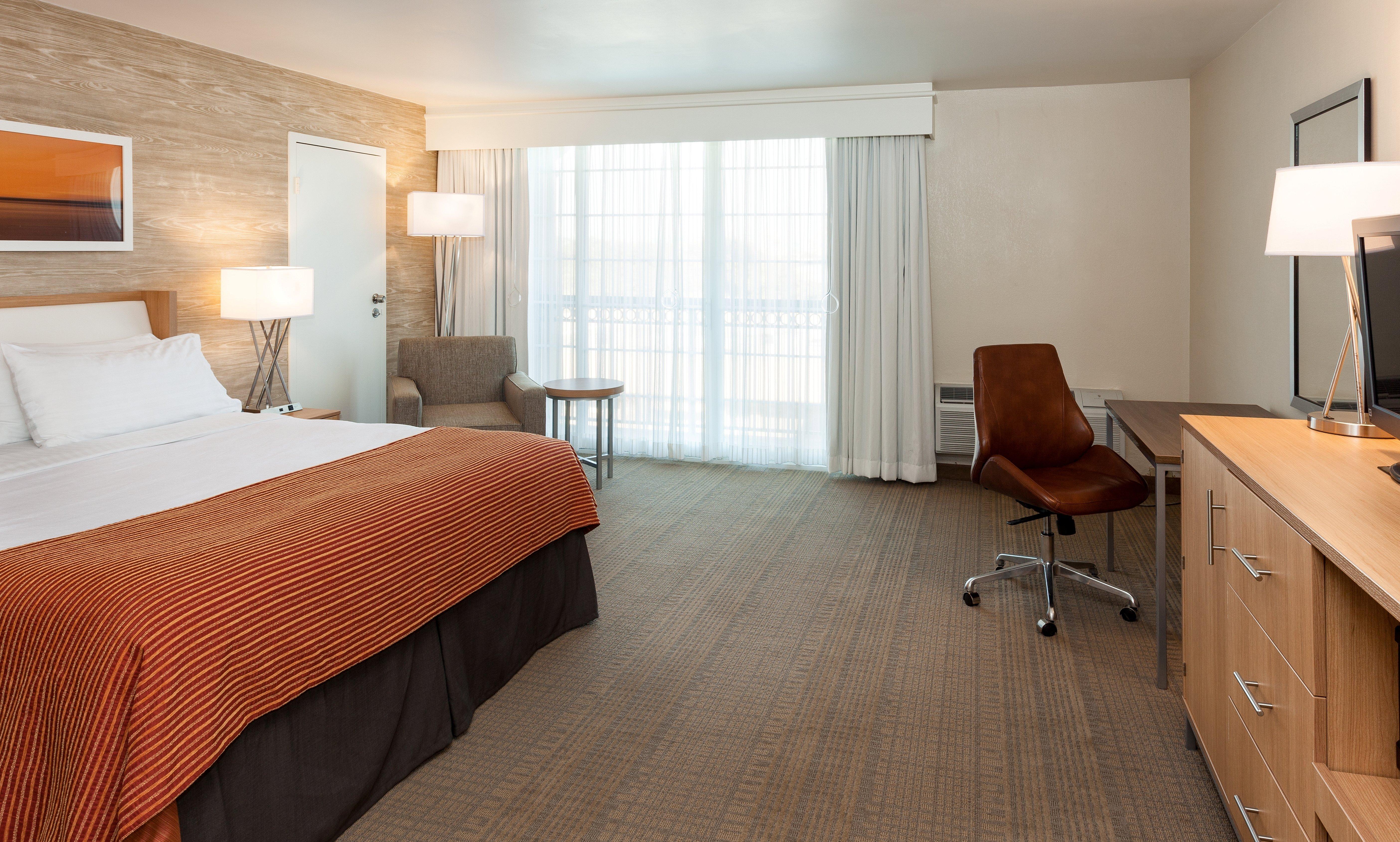 Holiday San Antonio-downtown/market Square, An Ihg Hotel 3*