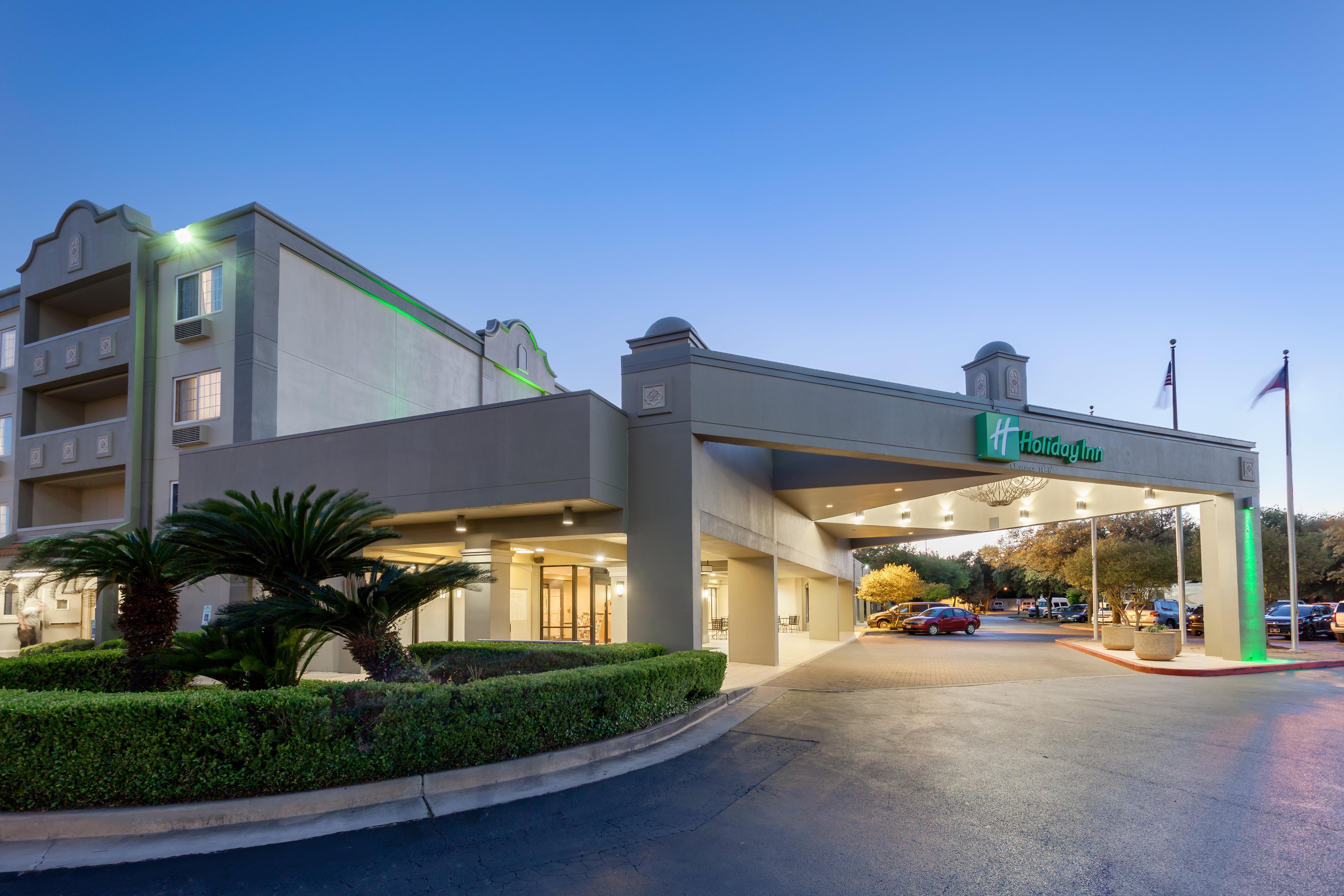 Holiday San Antonio-downtown/market Square, An Ihg 3*