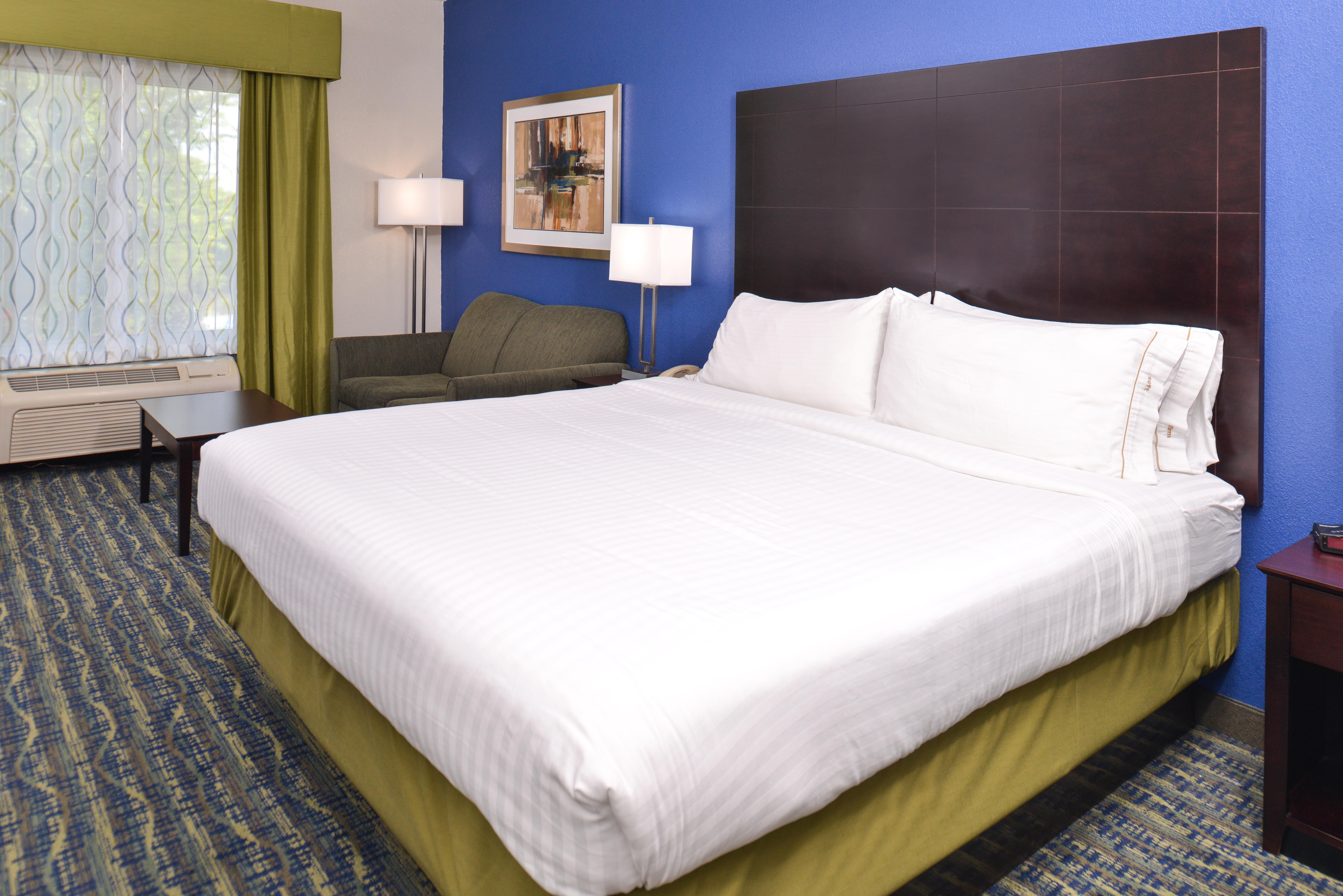 Hotel Express & South San Antonio