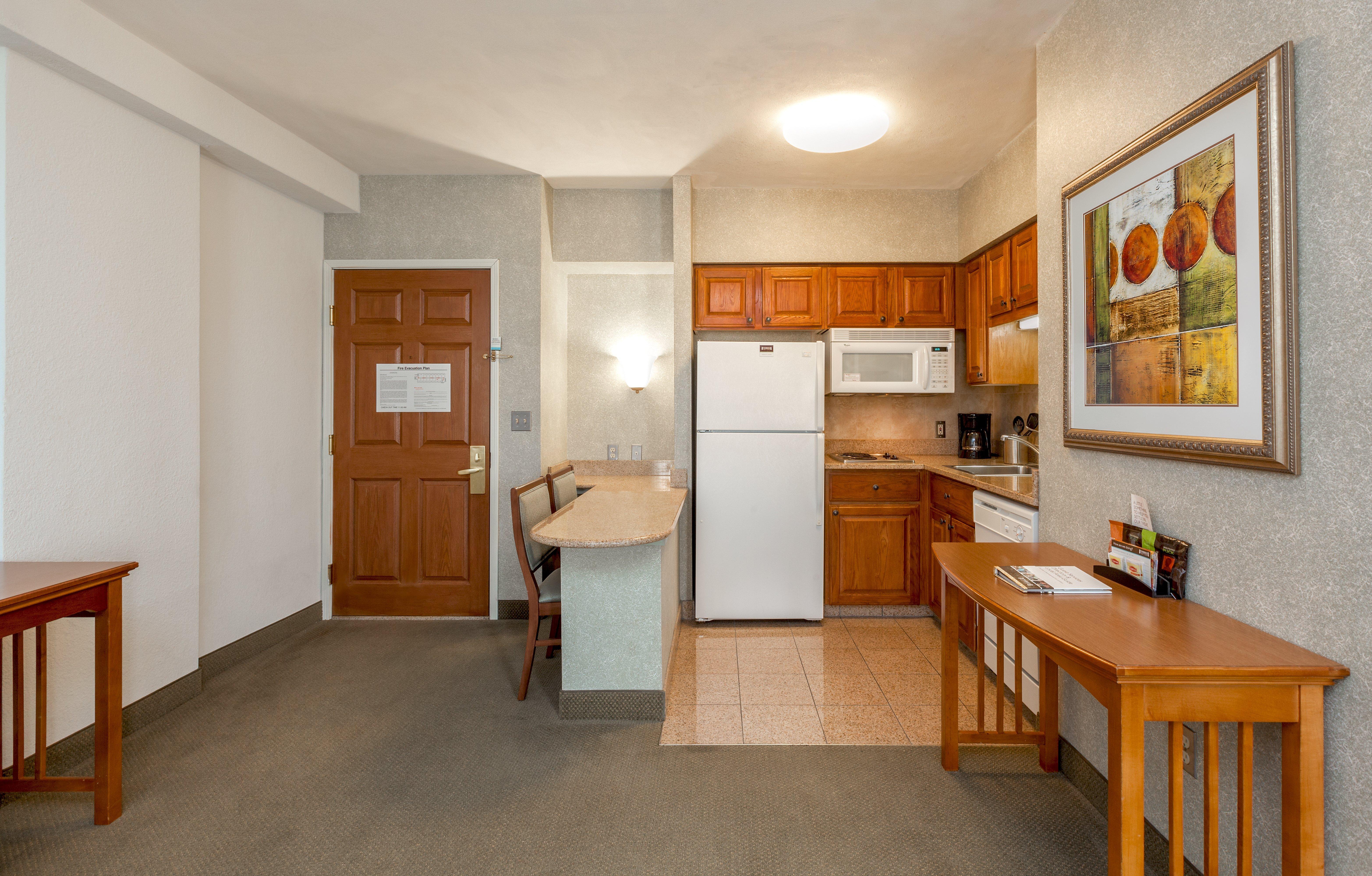 Hotel Staybridge Airport By Ihg San Antonio